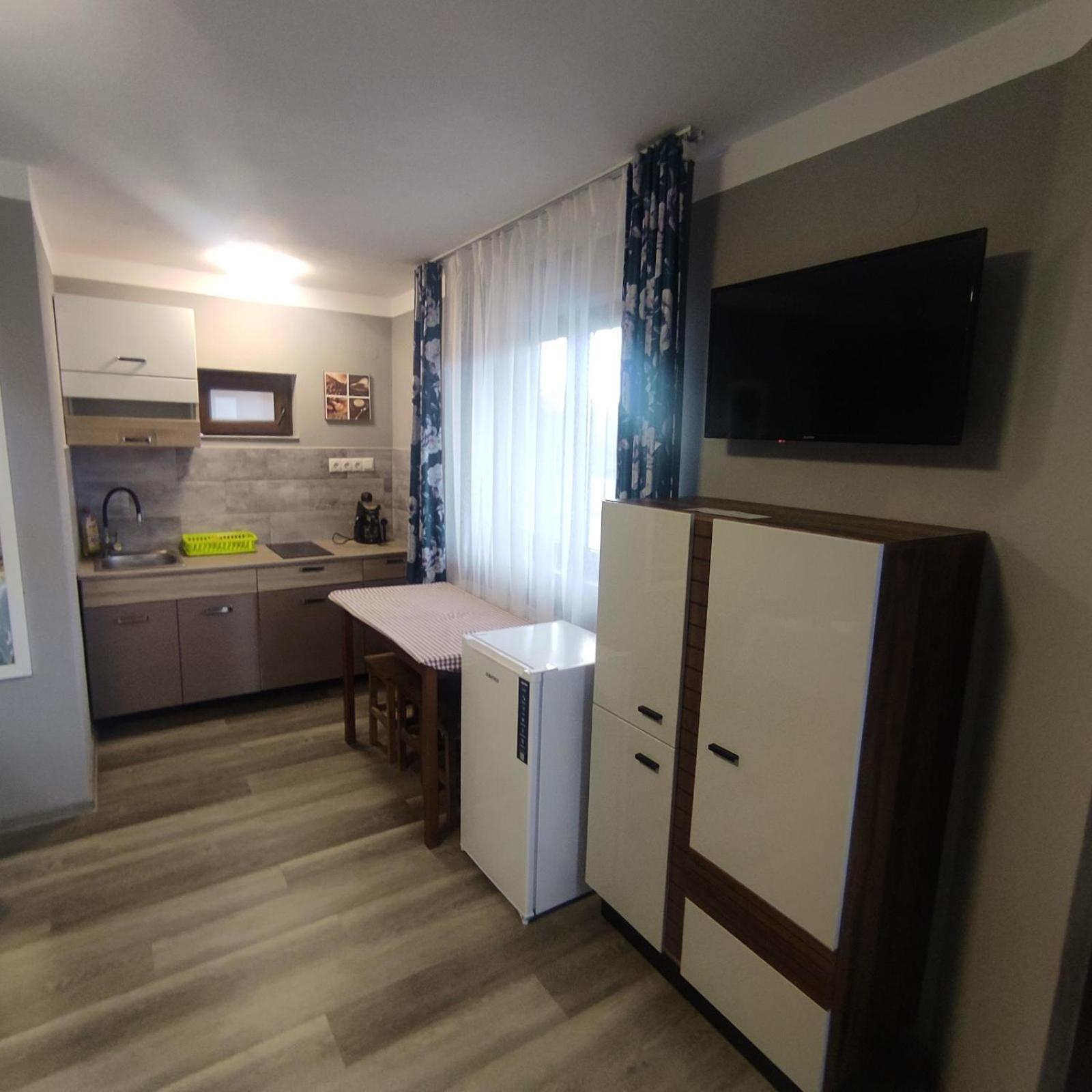 Kovacs Guesthouse プライド エクステリア 写真
