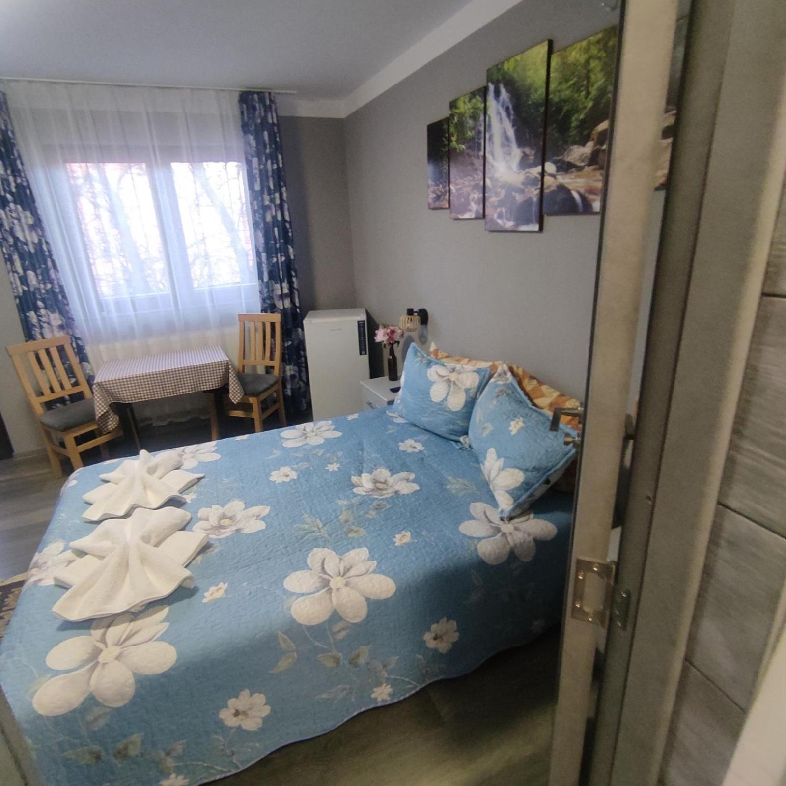 Kovacs Guesthouse プライド エクステリア 写真