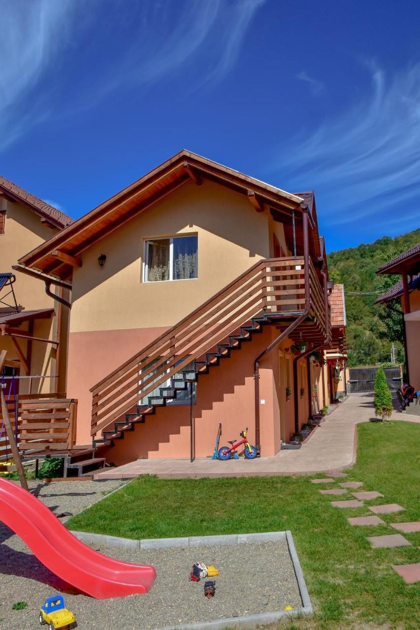 Kovacs Guesthouse プライド エクステリア 写真