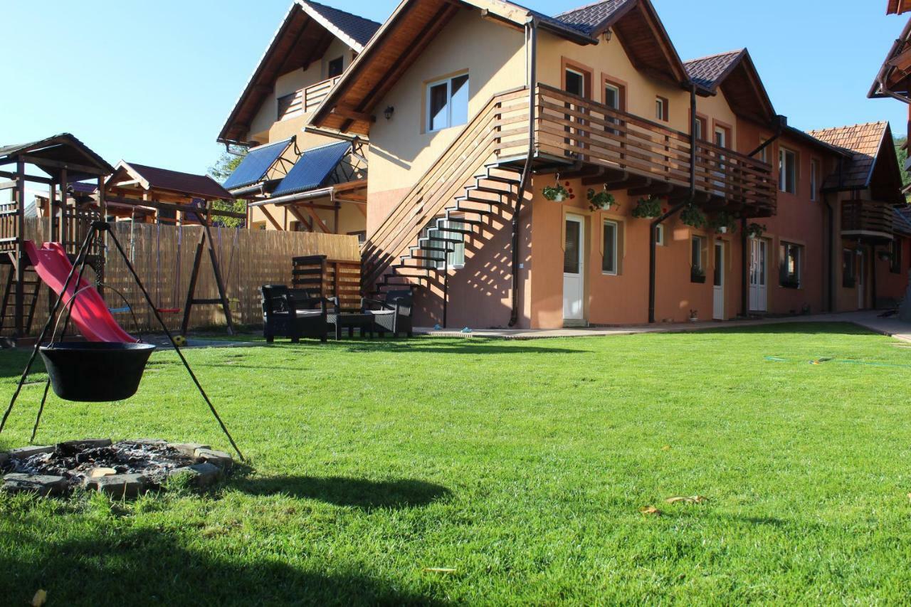 Kovacs Guesthouse プライド エクステリア 写真